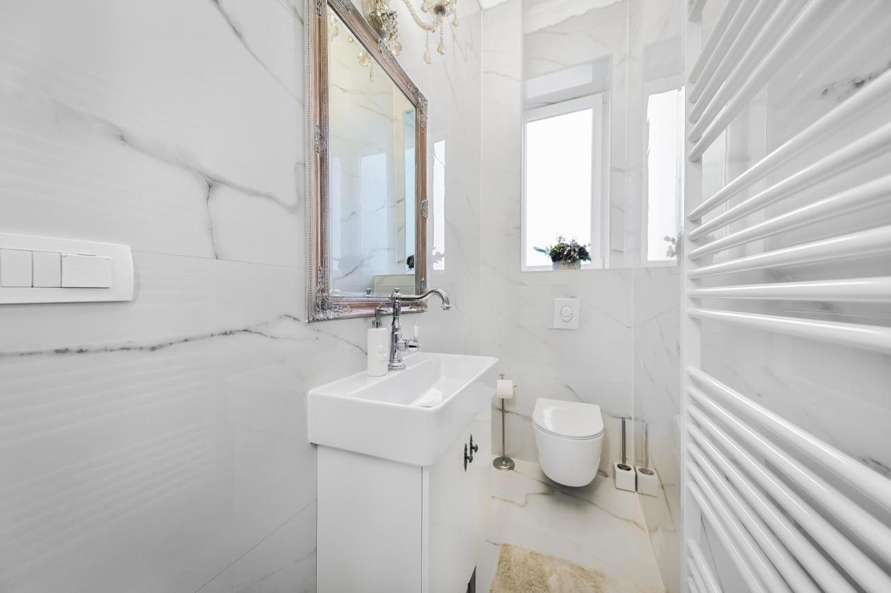 Luxury Class Apartment - 1St Floor, Large Apartment, Downtown, Newly Renovated, Fast Wifi, 4X Air Conditioning Zagreb Bagian luar foto