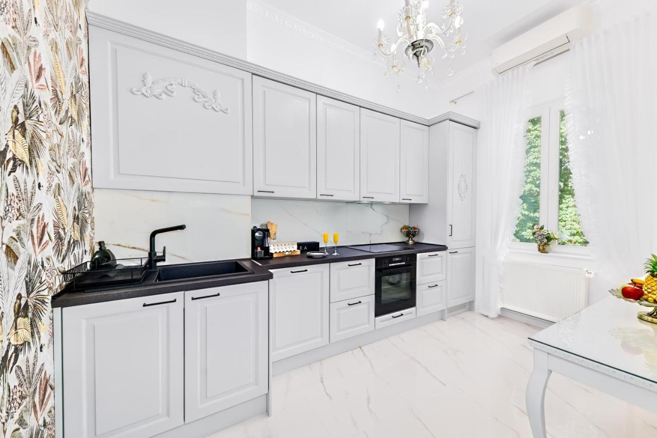 Luxury Class Apartment - 1St Floor, Large Apartment, Downtown, Newly Renovated, Fast Wifi, 4X Air Conditioning Zagreb Bagian luar foto