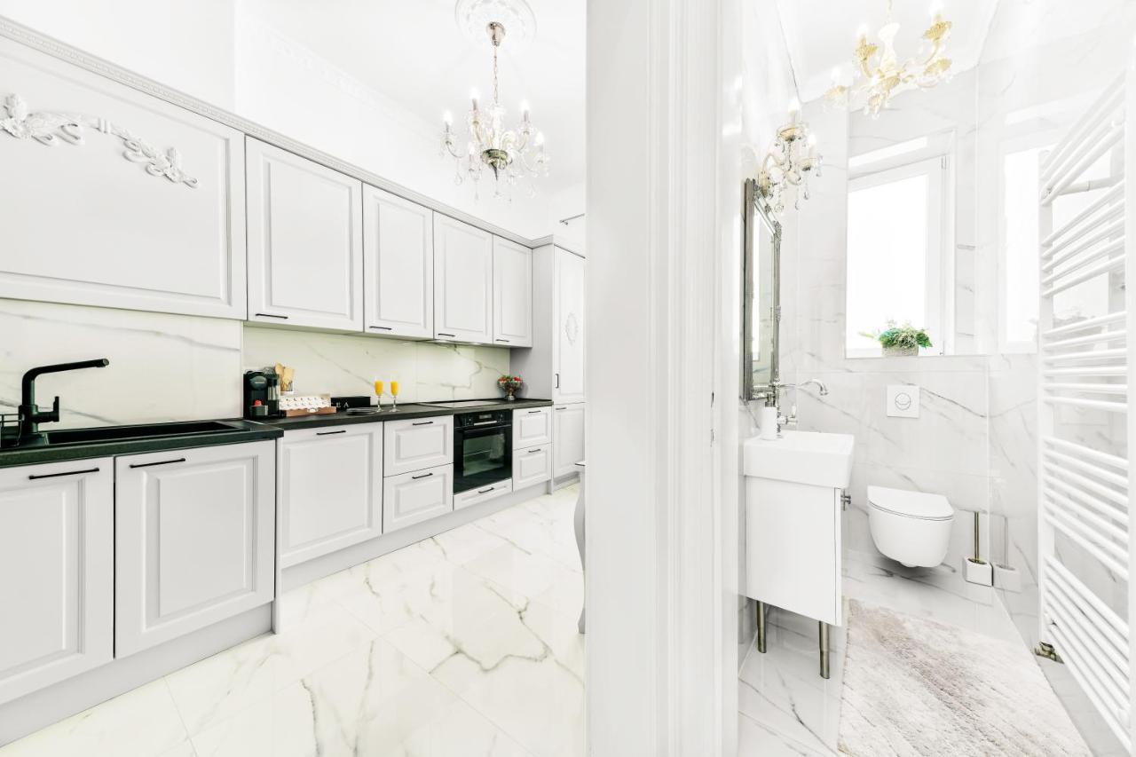 Luxury Class Apartment - 1St Floor, Large Apartment, Downtown, Newly Renovated, Fast Wifi, 4X Air Conditioning Zagreb Bagian luar foto