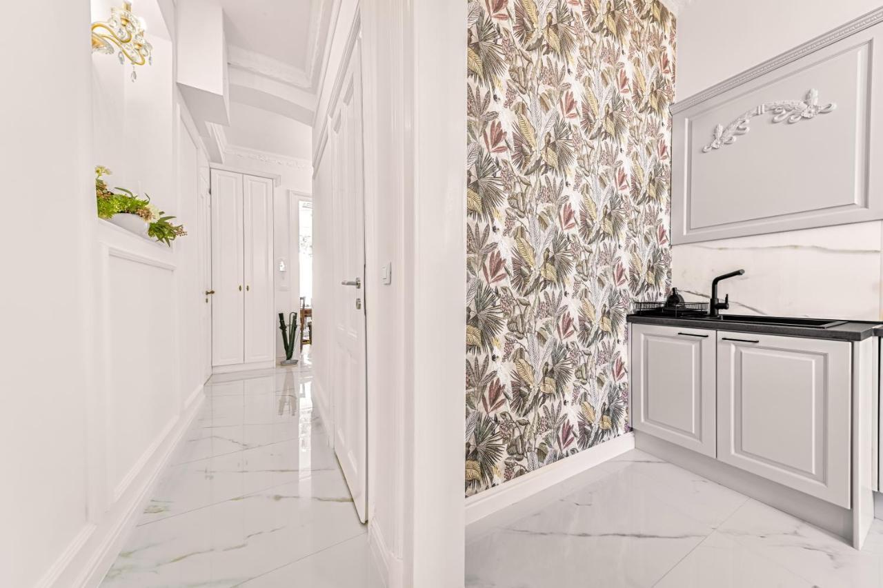 Luxury Class Apartment - 1St Floor, Large Apartment, Downtown, Newly Renovated, Fast Wifi, 4X Air Conditioning Zagreb Bagian luar foto